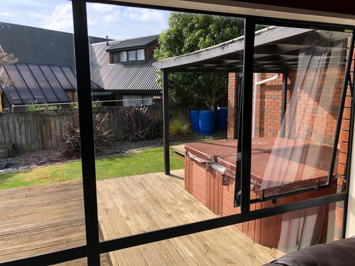 Bed and Breakfast Warm On Waterloo Palmerston North Exteriér fotografie